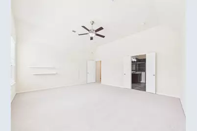 10606 Shadow Elm Court, Houston, TX 77043 - Photo 39