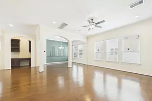 10606 Shadow Elm Ct, Houston, TX 77043 - Photo 27