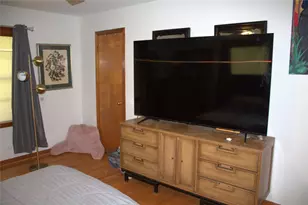 10230 Hwy 6, Hitchcock, TX 77563 - Photo 9