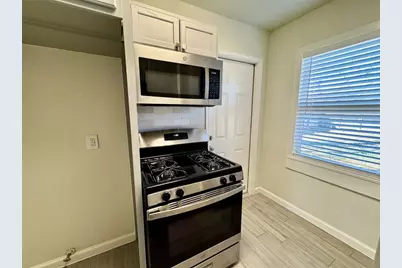 2320 29th Avenue N, Texas City, TX 77590 - Photo 19