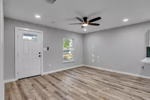 404 17th Ave N, Texas City, TX 77590 - Photo 5