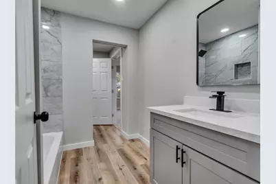 404 17th Avenue N, Texas City, TX 77590 - Photo 19