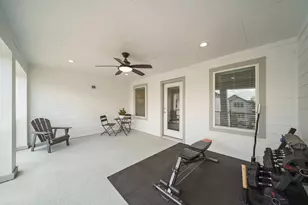 911 W 35th St, Houston, TX 77018 - Photo 45