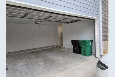 8203 Oak Knoll Lane #B, Houston, TX 77028 - Photo 7