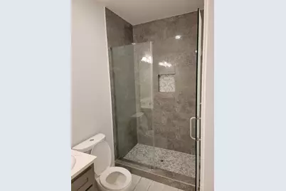 8203 Oak Knoll Lane #B, Houston, TX 77028 - Photo 5