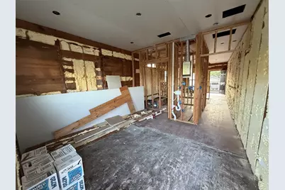 1911 40th Street, Galveston, TX 77550 - Photo 15