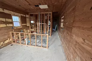 1911 40th St, Galveston, TX 77550 - Photo 33