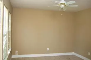 3811 E Traditions Ct, Houston, TX 77082 - Photo 9
