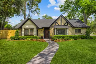 9130 Rangely Dr, Houston, TX 77055 - Photo 1