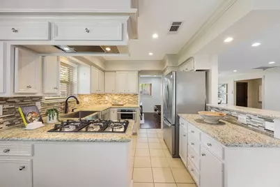 9130 Rangely Drive, Houston, TX 77055 - Photo 11