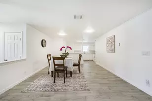 6207 Briar Glade Dr, Houston, TX 77072 - Photo 9