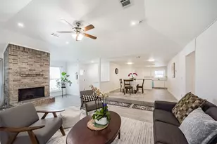 6207 Briar Glade Dr, Houston, TX 77072 - Photo 1