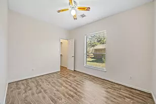 15727 Schumann Ln, Houston, TX 77083 - Photo 7