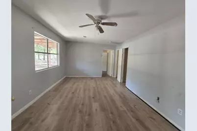 470 Trails End Drive, Cleveland, TX 77328 - Photo 3