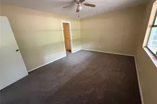470 Trails End Dr, Cleveland, TX 77328 - Photo 7