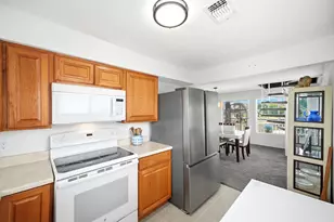 22 Tindel St, Kemah, TX 77565 - Photo 17