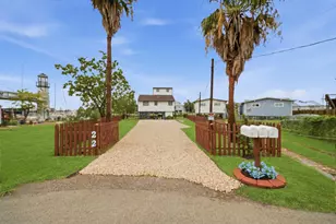 22 Tindel St, Kemah, TX 77565 - Photo 7