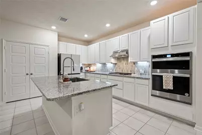 1323 Green Jay Lane, La Marque, TX 77568 - Photo 13