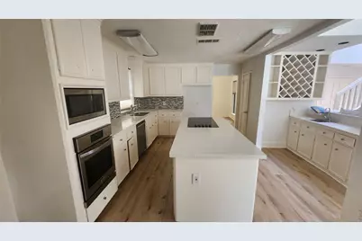 2127 Manor Green Drive, Houston, TX 77077 - Photo 23