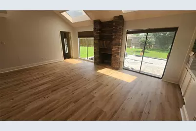2127 Manor Green Drive, Houston, TX 77077 - Photo 7