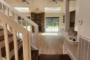 2127 Manor Green Dr, Houston, TX 77077 - Photo 5