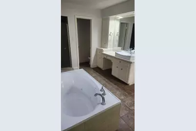 2127 Manor Green Drive, Houston, TX 77077 - Photo 17