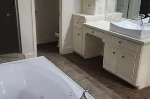 2127 Manor Green Dr, Houston, TX 77077 - Photo 17