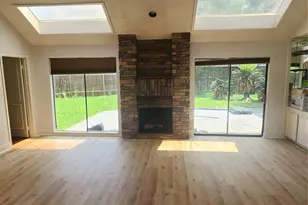 2127 Manor Green Dr, Houston, TX 77077 - Photo 11