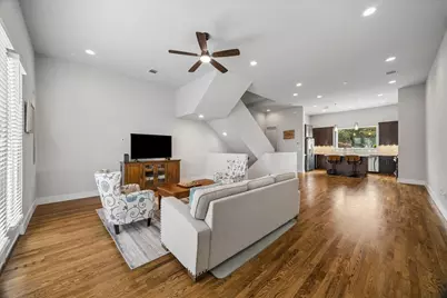 864 Wakefield Drive #E, Houston, TX 77018 - Photo 13