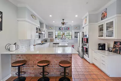 3902 Savell Drive, Baytown, TX 77521 - Photo 11