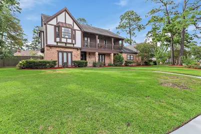 3902 Savell Drive, Baytown, TX 77521 - Photo 3