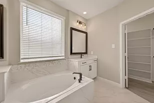 10022 Cloud Mist Dr, Houston, TX 77080 - Photo 35