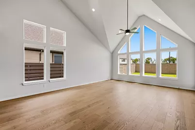 10927 Endeavor Drive, Richmond, TX 77469 - Photo 11