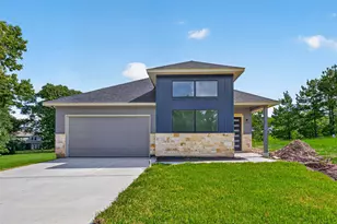 13 Silver Lakes Dr, Huntsville, TX 77340 - Photo 1