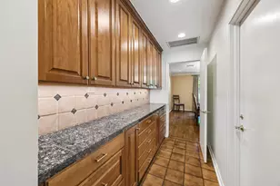 922 Old Lake Rd, Houston, TX 77057 - Photo 13