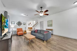 1056 Cabot Cove, Dickinson, TX 77539 - Photo 5