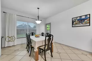 1056 Cabot Cove, Dickinson, TX 77539 - Photo 11