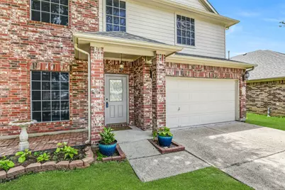 1056 Cabot Cove, Dickinson, TX 77539 - Photo 3