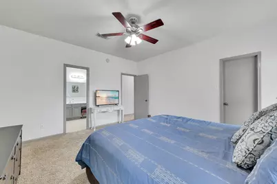 1056 Cabot Cove, Dickinson, TX 77539 - Photo 15