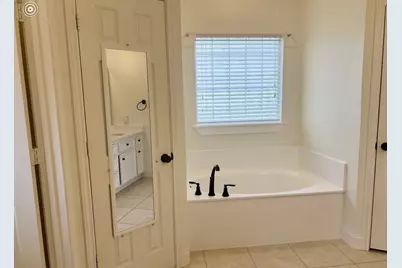43 Rolling Hills Drive W, Conroe, TX 77304 - Photo 15