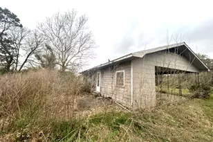 9122 Tulane Rd, Orange, TX 77630 - Photo 13