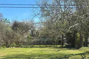 908 Chestnut St, La Marque, TX 77568 - Photo 1