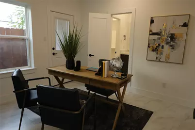 717 W Marcella Street #B, Houston, TX 77091 - Photo 5