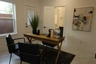 717 W Marcella St, Houston, TX 77091 - Photo 5