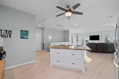 9605 Teichman Road, Galveston, TX 77554 - Photo 27