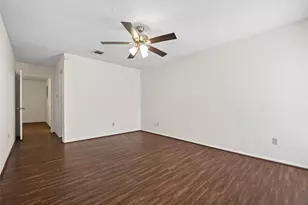 9435 Pagewood Ln, Houston, TX 77063 - Photo 33