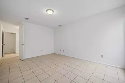 9435 Pagewood Lane, Houston, TX 77063 - Photo 21