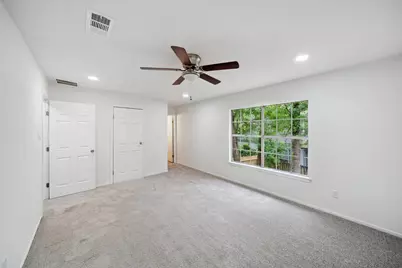 90 Crystal Lake Lane, The Woodlands, TX 77380 - Photo 15