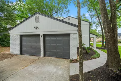 90 Crystal Lake Lane, The Woodlands, TX 77380 - Photo 19