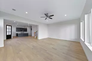 946 Judiway St, Houston, TX 77018 - Photo 13
